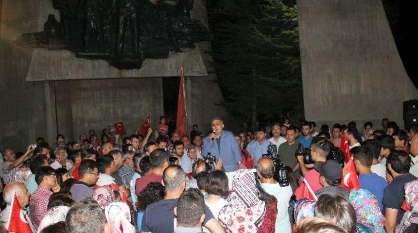 Ereğli&rsquo;de Demokrasi N&ouml;beti S&uuml;r&uuml;yor