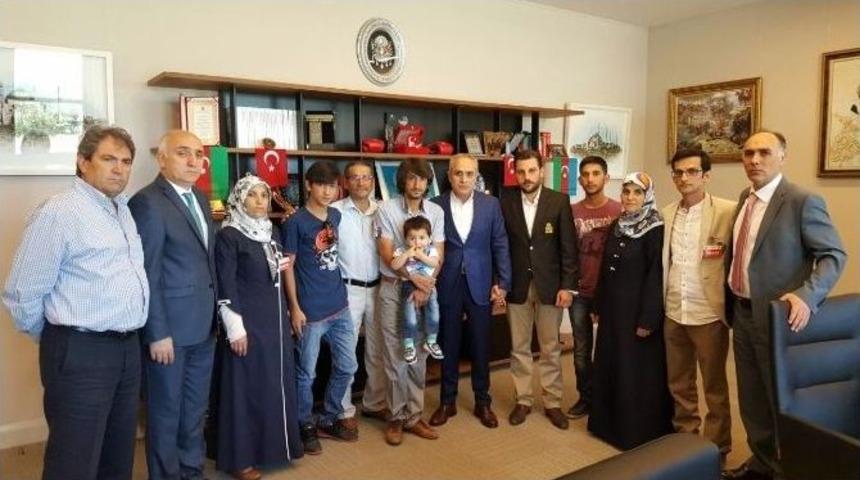 Cumhurbaşkanı Başdanışmanı Top&ccedil;u, 15 Temmuz Gecesi Darbe Girişiminde Şehit Olan Vatandaşların Aileleri Biraraya Geldi