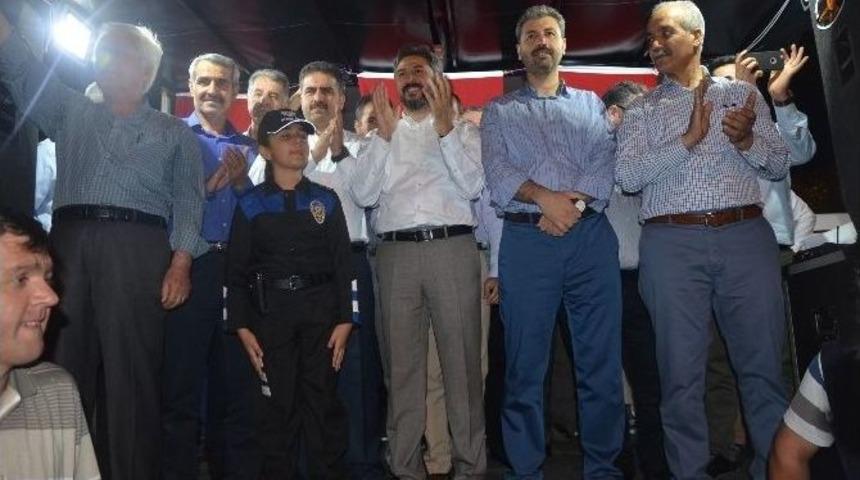 Milletvekilleri Kahta İl&ccedil;esinde Demokrasi N&ouml;betinde