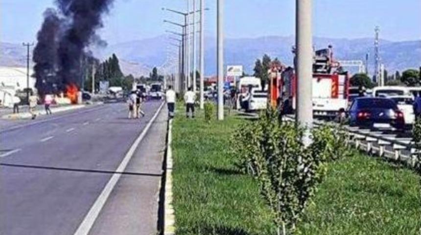 Erzincan&rsquo;da Polis Ekiplerine Bombalı Saldırı