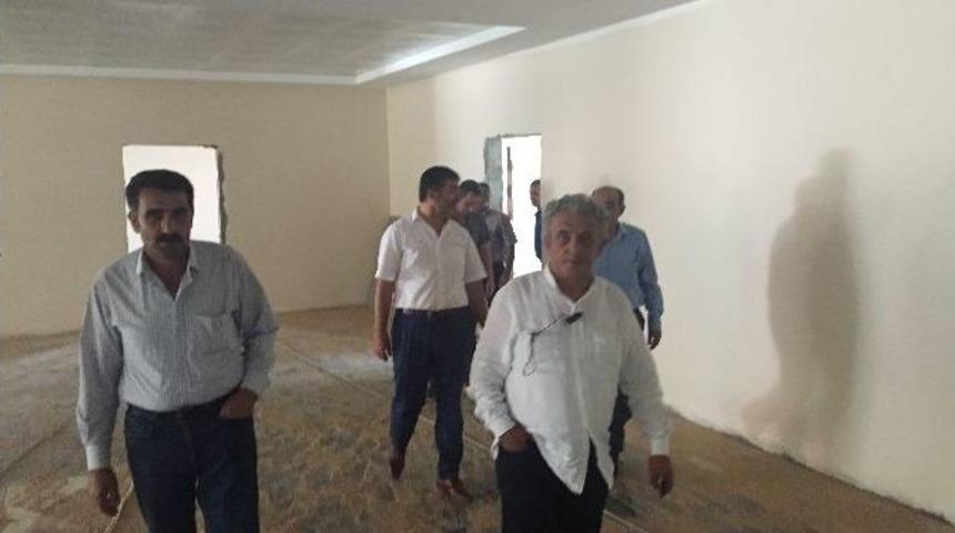 Başkan Cengiz, Yeni Hizmet Binasında İncelemelerde Bulundu