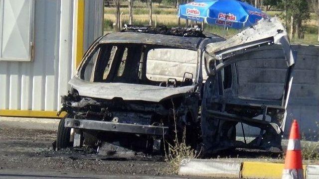 Erzincan’da Polis Ekiplerine Bombalı Saldırı