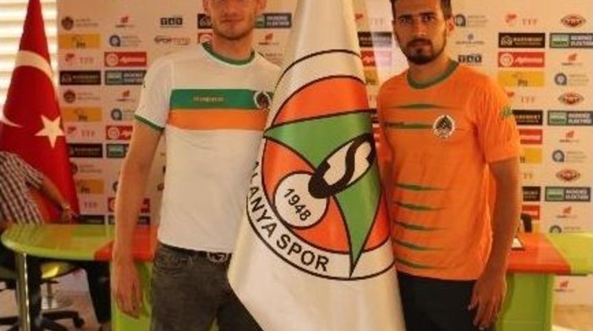 Alanyaspor&rsquo;da &Ccedil;ifte İmza