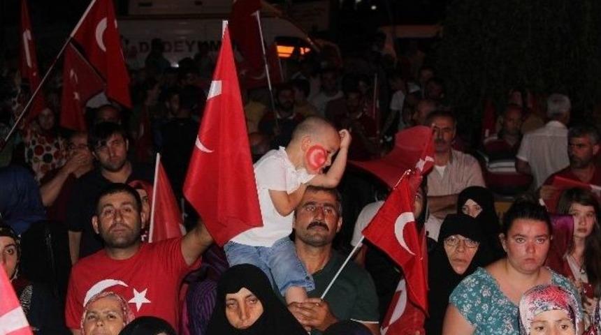 Sabaha Kadar Demokrasi N&ouml;beti