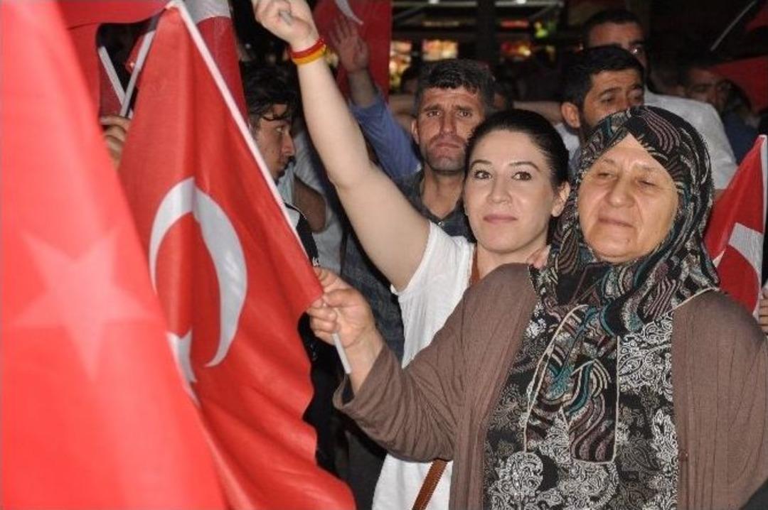 Muş&rsquo;ta Demokrasi N&ouml;beti Devam Ediyor