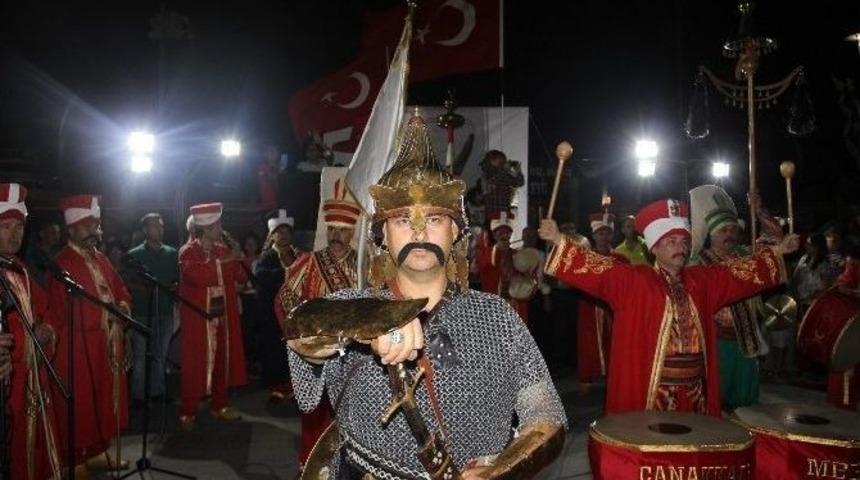 Çanakkale’de ’mehteranlı’ Demokrasi Nöbeti
