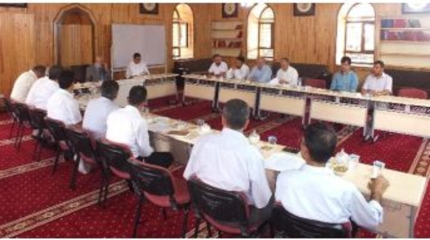 Van&rsquo;da İl&ccedil;e M&uuml;ft&uuml;leri Toplantısı