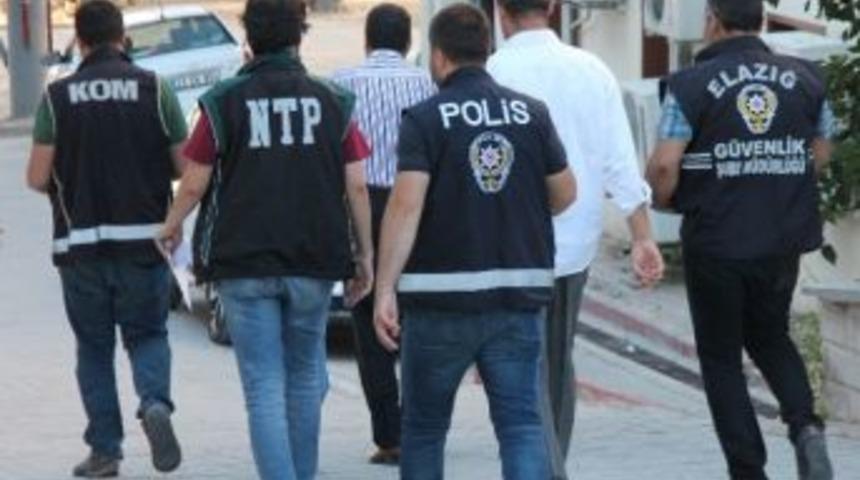 Elazığ&rsquo;da 537 Kamu G&ouml;revlisi A&ccedil;ığa Alındı, 51&rsquo;i Tutuklandı