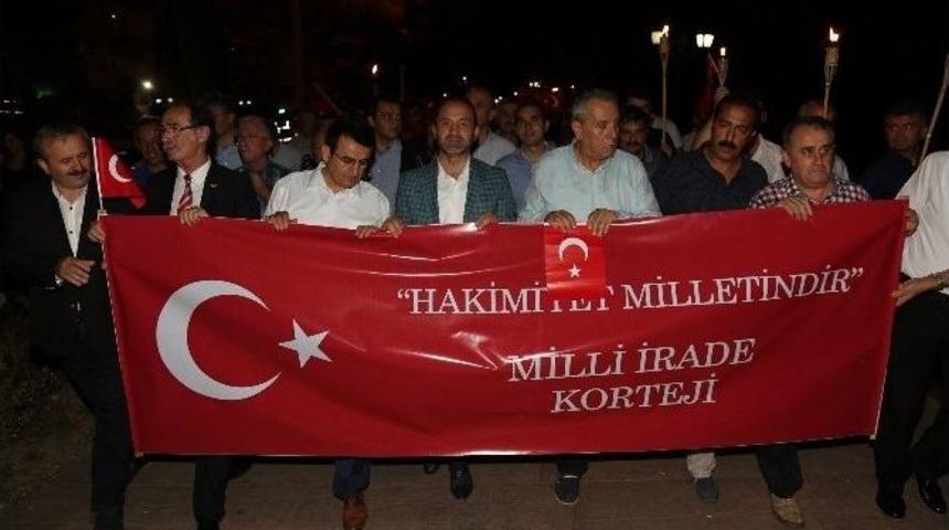 &Uuml;nye&rsquo;de Milli İrade Korteji