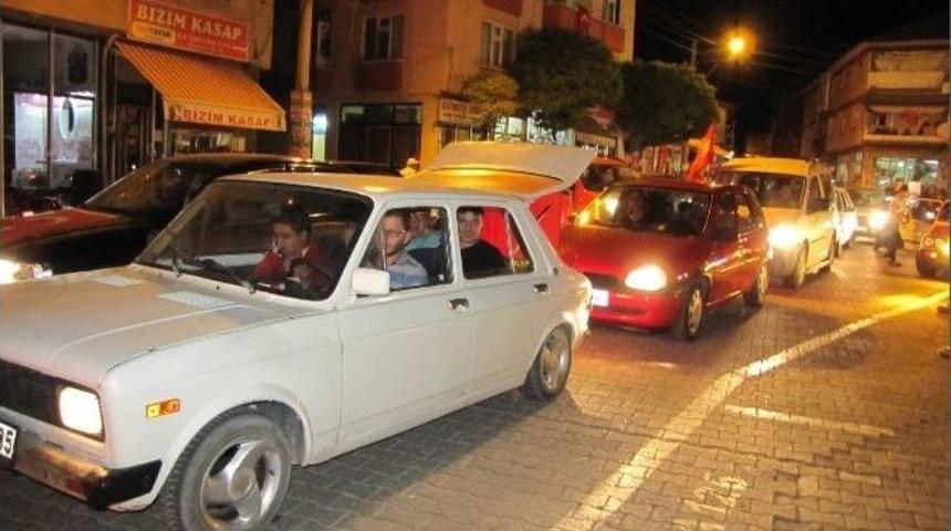 Hisarcık Ve Emet İlçeleri Demokrasi Konvoyunda Buluştu