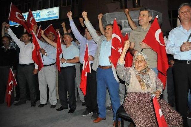 84 Yaşındaki Fatma Teyzenin Demokrasi Aşkı 2