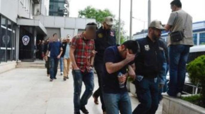 Fet&ouml; Elebaşı, &Uuml;yelerine Avukat Ve Hakim Kiralayın Talimatı Vermiş