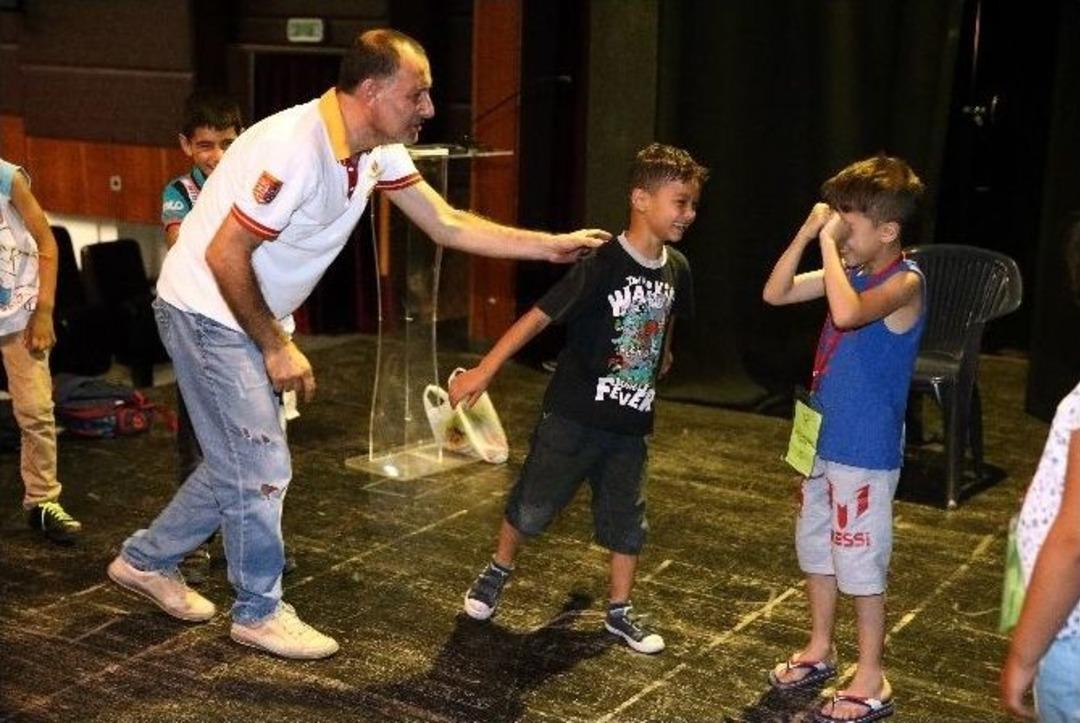 Konaklı &Ccedil;ocukların Keyfi Yerinde