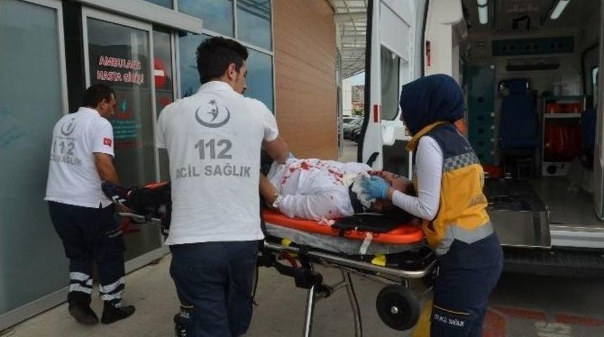 Otomobil İle Motosiklet &Ccedil;arpıştı: 1 Yaralı