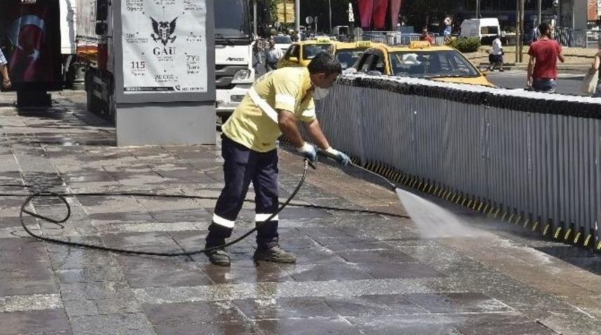 G&uuml;venpark Temizleniyor