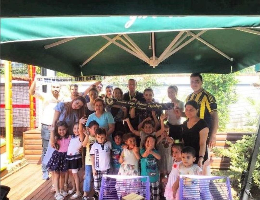 Mersin Gen&ccedil; Fenerbah&ccedil;eliler Kimsesiz &Ccedil;ocuklara Unutulmaz Bir G&uuml;n Yaşattı