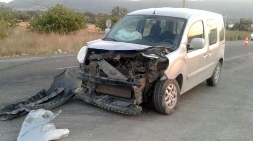 Kafa Kafaya &Ccedil;arpıştılar: 2 Yaralı