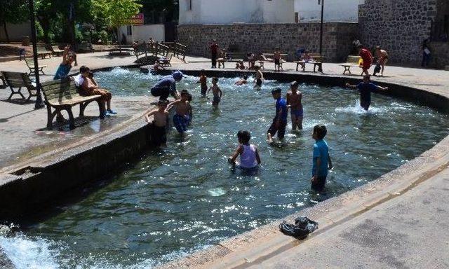 Çocuklar Tehlikeye Atlıyor 1