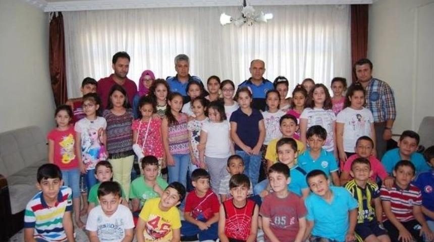&rsquo;bak Seni Polise Veririm&rsquo; Korkusunu Yenmek İ&ccedil;in M&uuml;cadele Ediyorlar