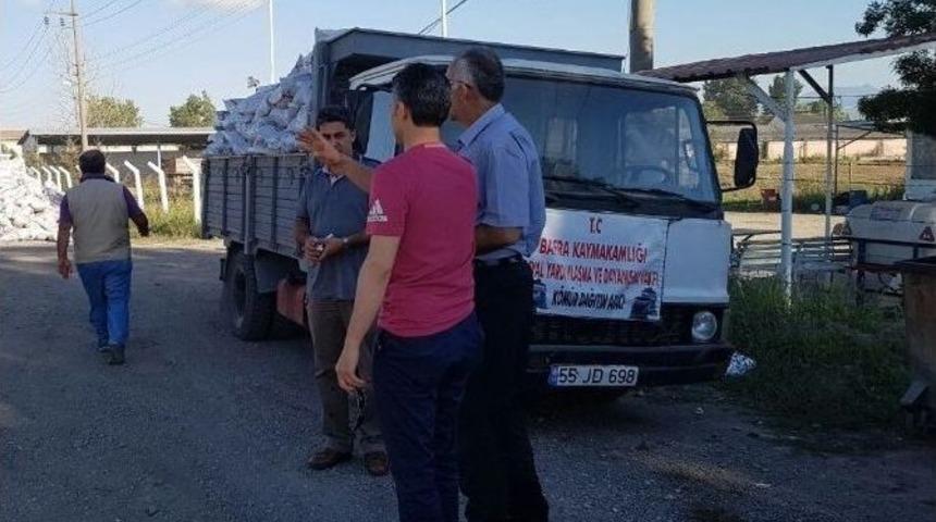Bafra&rsquo;da 8 Bin Aileye K&ouml;m&uuml;r Dağıtımı