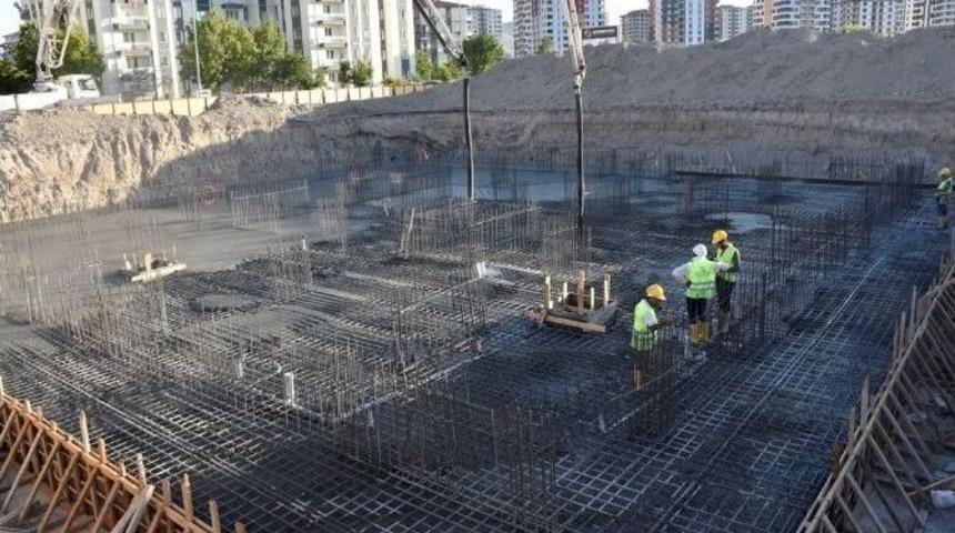 Başkan &Ccedil;olakbayrakdar Yeni Ziya G&ouml;kalp&rsquo;in Temelini Attı