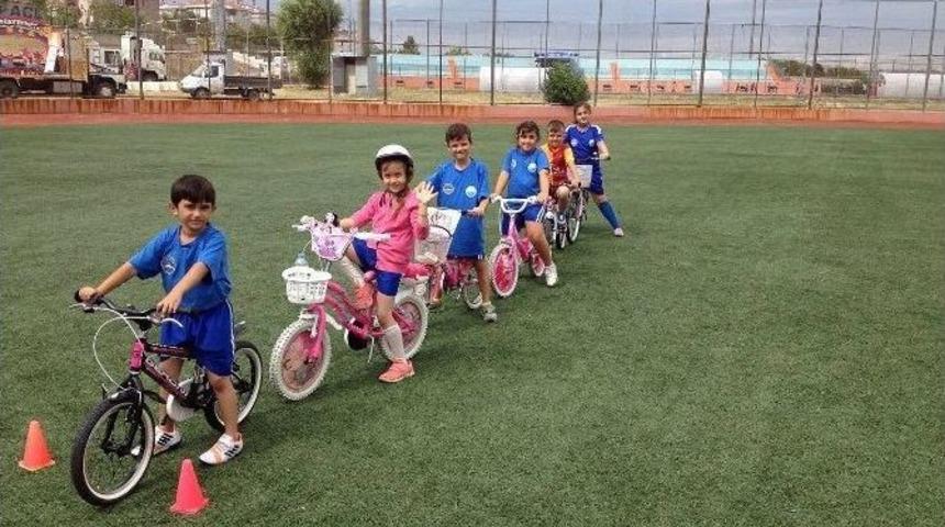 B&uuml;y&uuml;k&ccedil;ekmece&rsquo;de Bisiklete İlgi Her Ge&ccedil;en G&uuml;n Artıyor