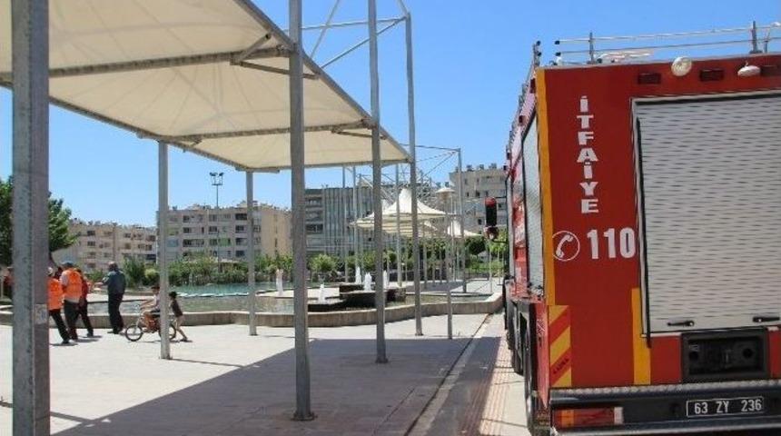 Buzdolabı Tamiratı Yapan Tesisat İş&ccedil;isini Elektrik Akımına Kapıldı