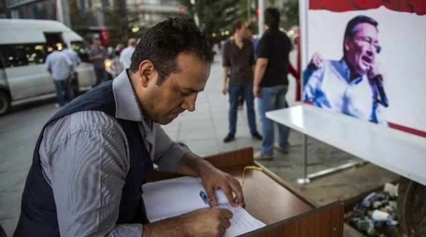 Ankara B&uuml;y&uuml;kşehir Demokrasi Standı Kurdu