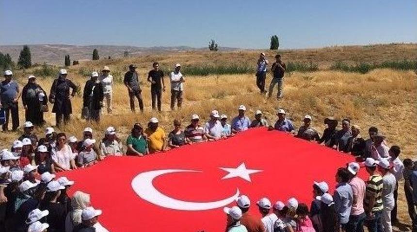 Darbe Girişimi K&uuml;ltepe&rsquo;de Protesto Edildi