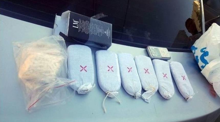 Şanlıurfa&rsquo;da Esrar Ve Uyuşturucu Hap Ele Ge&ccedil;irildi