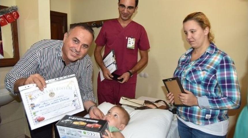 S&uuml;nnet Olan &Ccedil;ocuklar İlk Diplomalarını Aldı