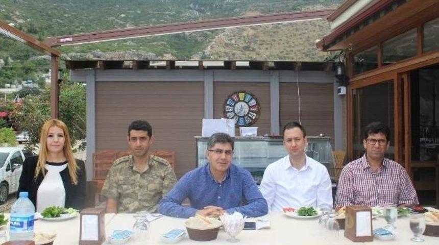 Samandağ&rsquo;da &ldquo;milli Birlik Ve Kardeşlik&rdquo; Kahvaltısı