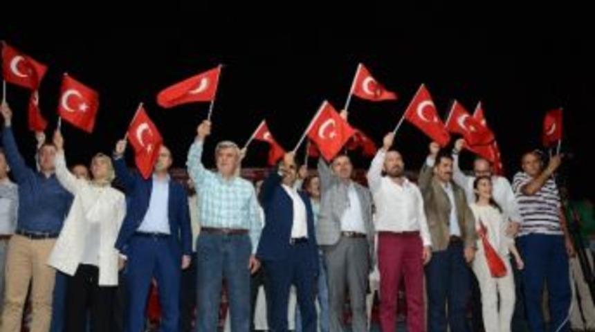 Doğan: &ldquo;meydanlarda Kurtuluş Savaşı&rsquo;nın Ruhu Var&rdquo;