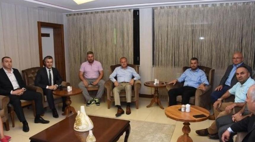 Başkan Keleş, Meclis &Uuml;yeleri İle Bir Araya Geldi