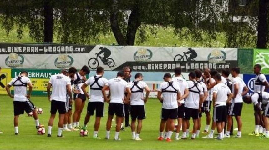 Beşiktaş&rsquo;ta Hazırlıklar S&uuml;r&uuml;yor