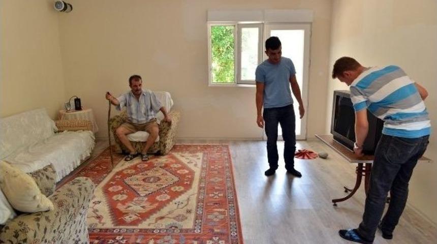 Mustafa Turan, Koshim İle Hayata Tutundu