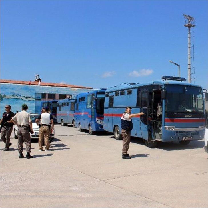 Darbeci 45 Asker Geniş Güvenlik Önlemi Altında Nakledildi G4