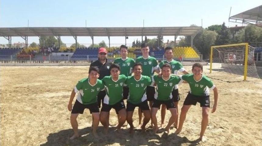 Manisa Bbsk U17 Takımı Plaj Futbolunda Şampiyon Oldu