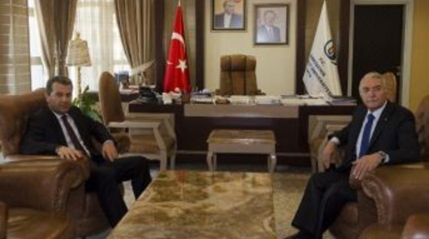 Vali &Ccedil;elik&rsquo;ten Rekt&ouml;r G&ouml;nen&rsquo;e İade-i Ziyaret