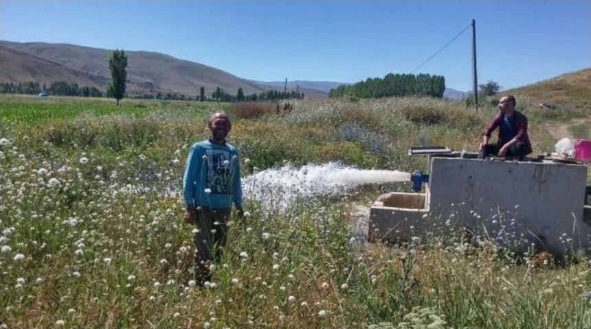 Demirözü’nde Çiftçilerin Sulama Sevinci