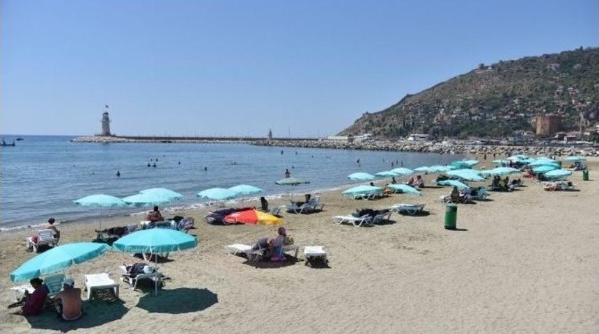 Alanya Galip Dere Halk Plajı Yenilendi