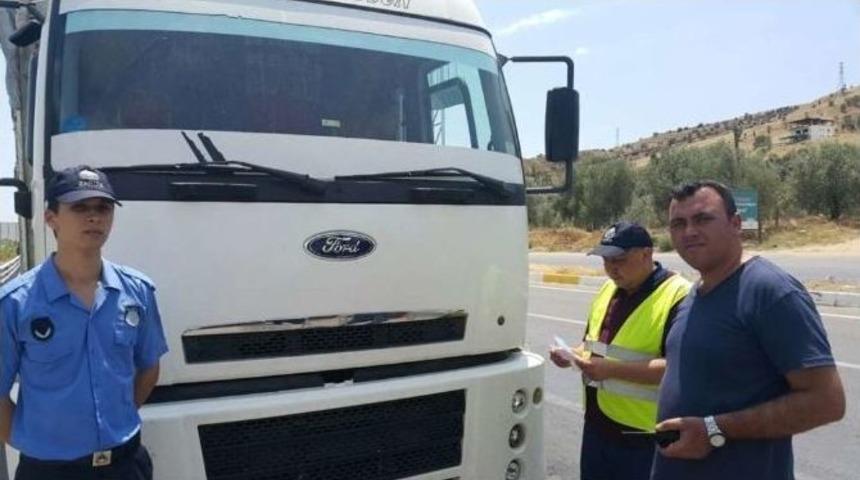 Manisa&rsquo;da Meyve-sebze Giriş Ve &Ccedil;ıkışına Sıkı Denetim