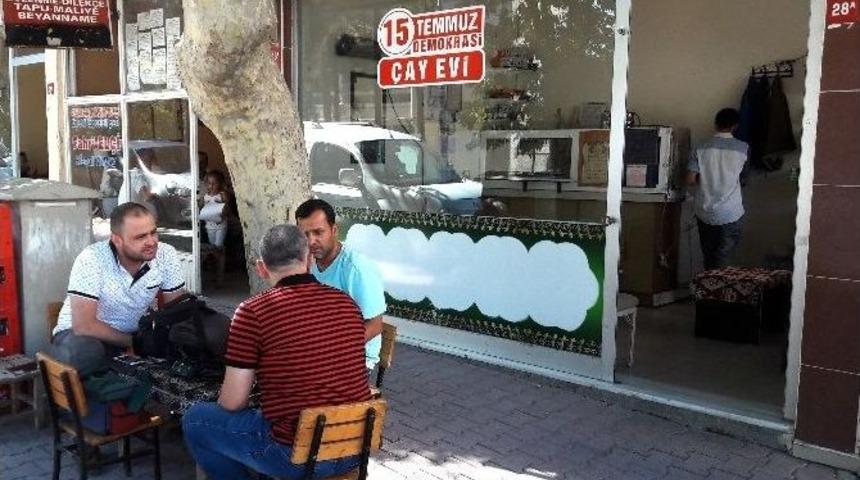 İşyerinin İsmini &lsquo;15 Temmuz Demokrasi &Ccedil;ay Evi&rsquo; Olarak Değiştirdi