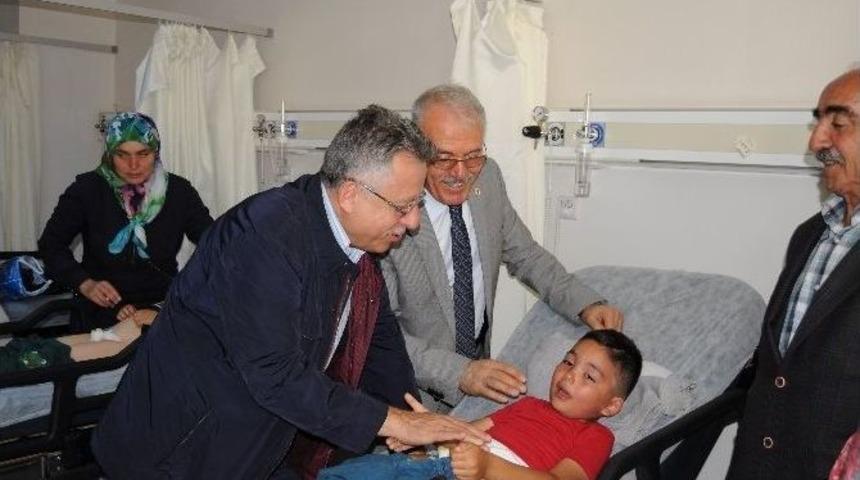 Yozgat Belediyesi 103 &Ccedil;ocuğu S&uuml;nnet Ettirdi