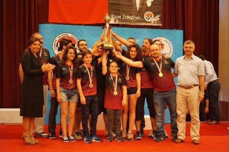 Yalova Belediyespor Satranç Takımı 1. Lig’de