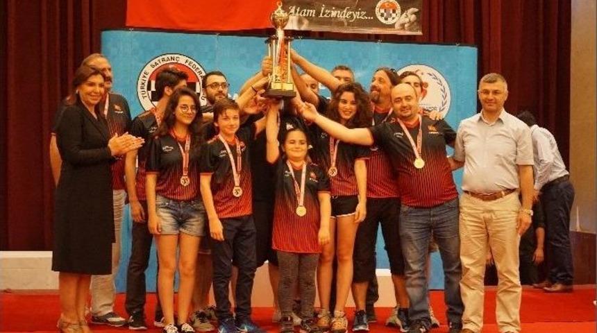 Yalova Belediyespor Satran&ccedil; Takımı 1. Lig&rsquo;de