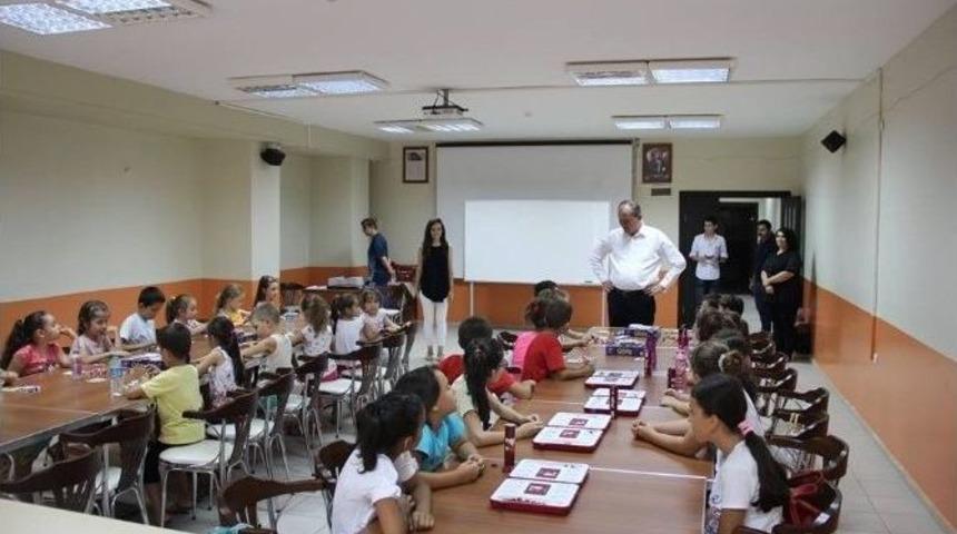 Başkan Işık&rsquo;ın Ziyaretinde &Ccedil;anakkale T&uuml;rk&uuml;s&uuml; S&uuml;rprizi