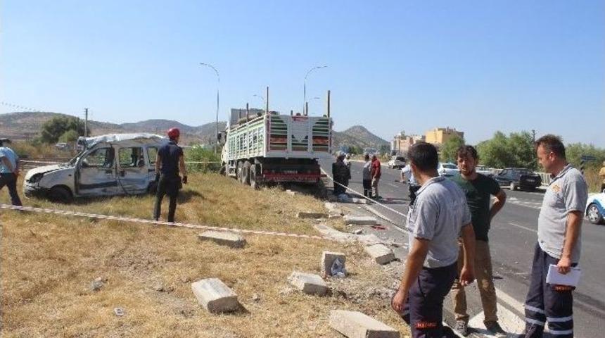 Tavşanlı&rsquo;da Trafik Kazası: 1 &Ouml;l&uuml;