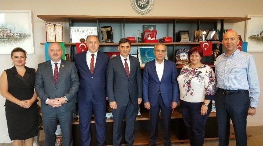Cumhurbaşkanı Başdanışmanı Top&ccedil;u, Kosovalı Heyetle Bir Araya Geldi