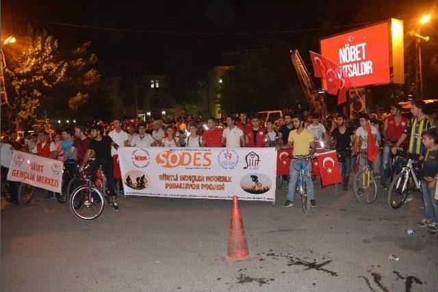 Siirtli Gençler, Demokrasi Şehitleri İçin Pedal Çevirdi